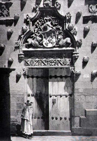 Puerta de la Casa de las Conchas, Salamanca de Spanish School
