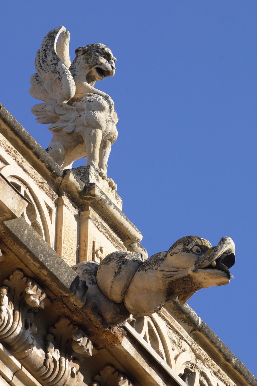 Gárgola y acroteria, (detalle) de Spanish School