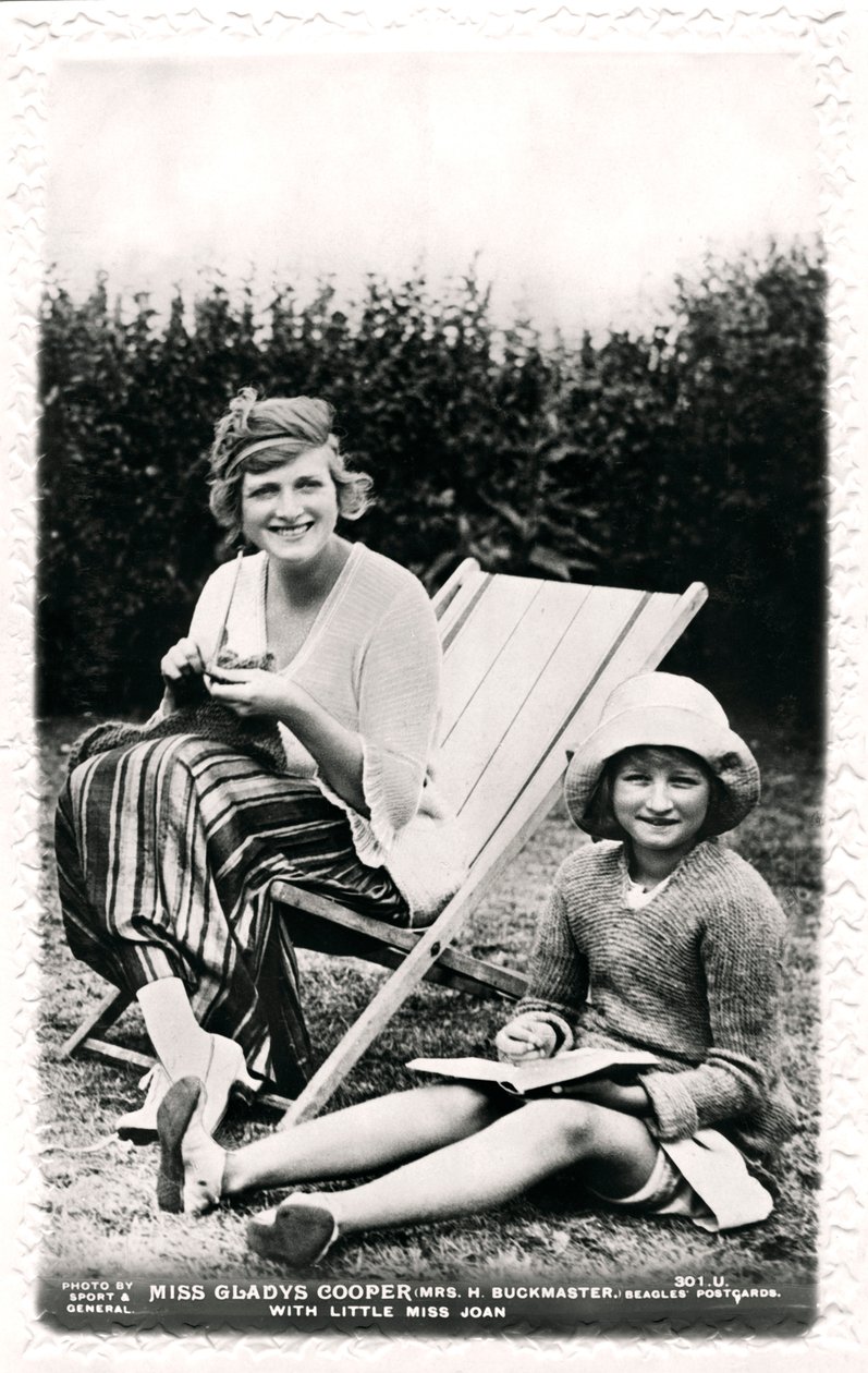 Gladys Cooper 1888-1971, actriz inglesa, con su hija Joan, principios del siglo XX de Sport and General