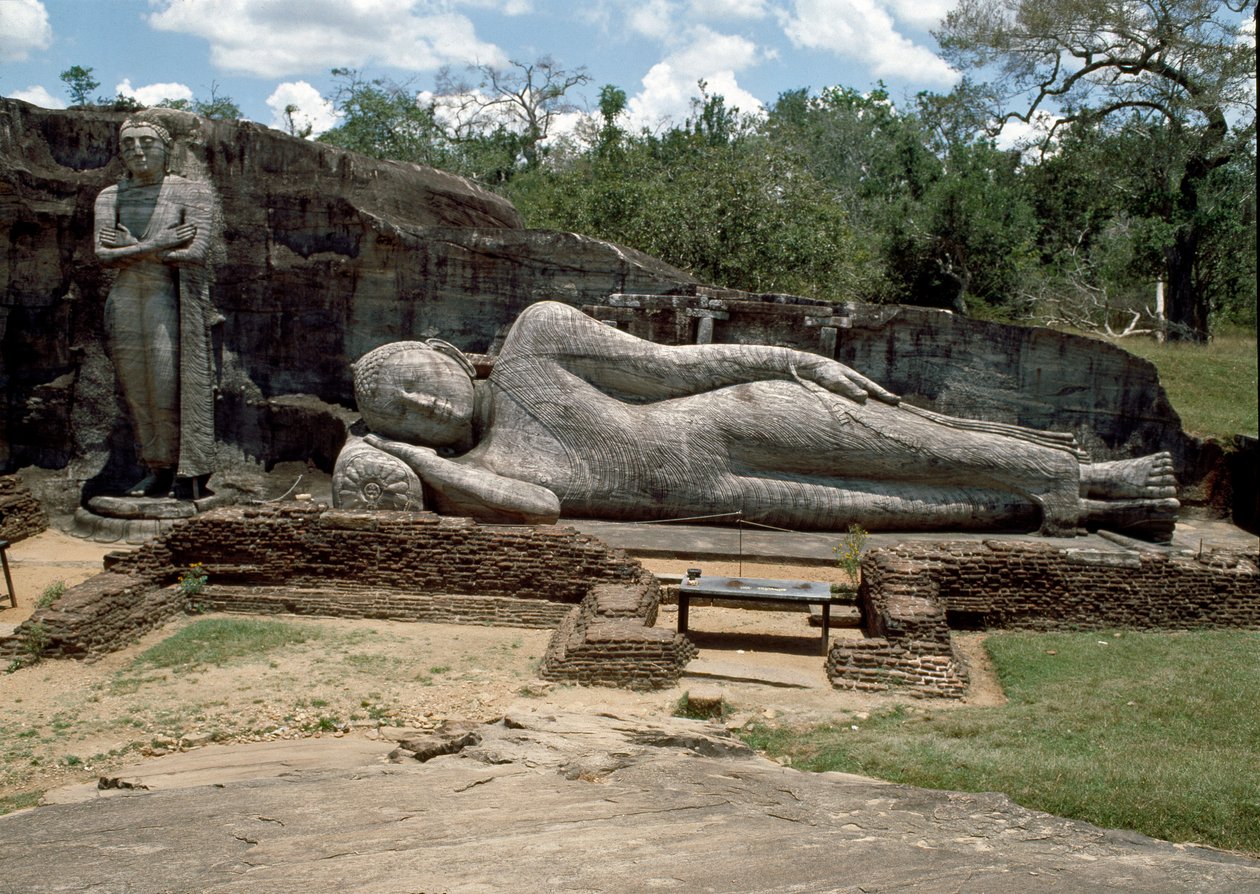 La imagen reclinada, que representa el parinirvana de Buda, escultura, Templo de Gal Vihara de Sri Lankan