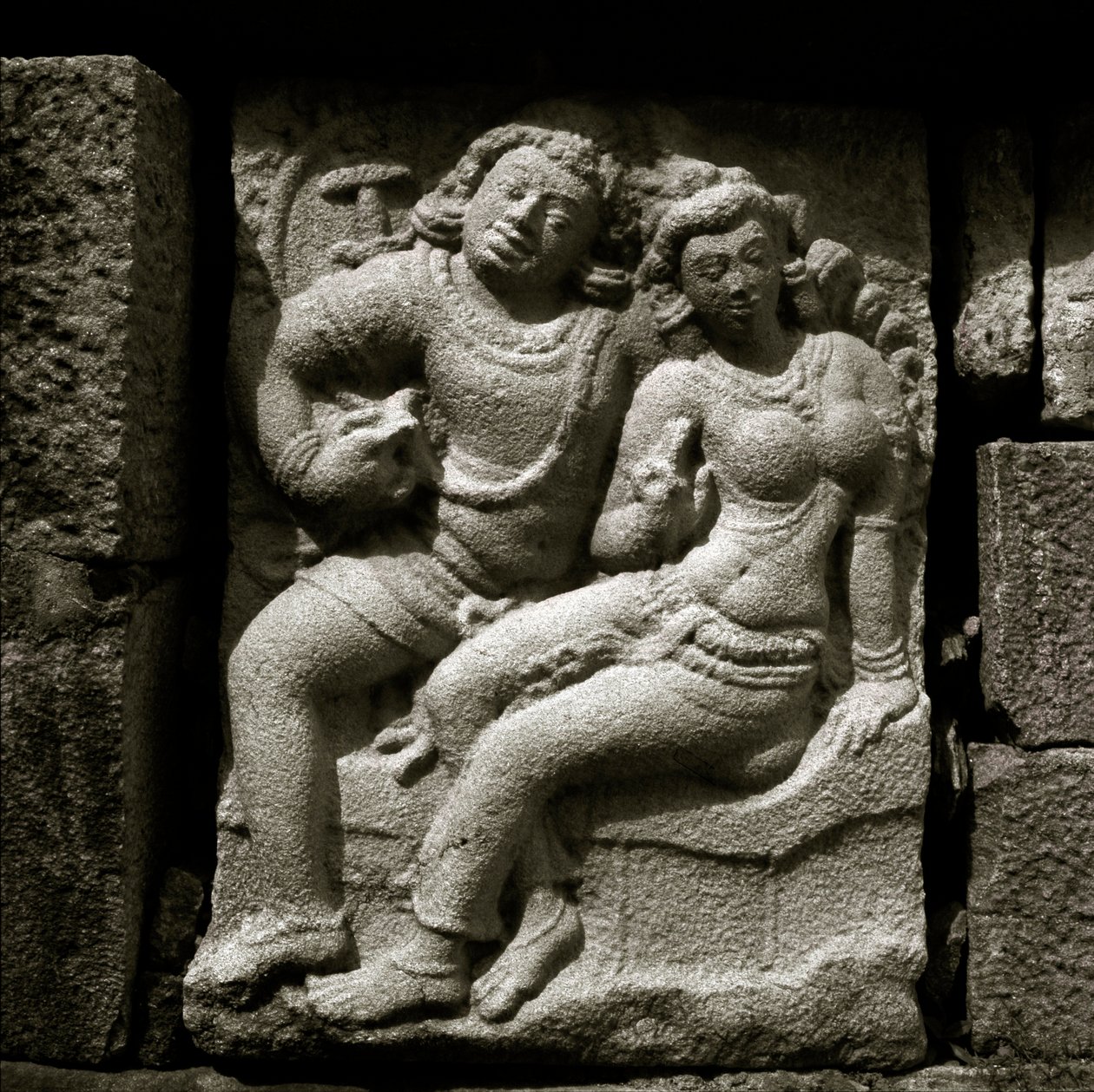 Amantes de Isurumuniya, siglo VI, talla estilo Gupta de Sri Lankan School