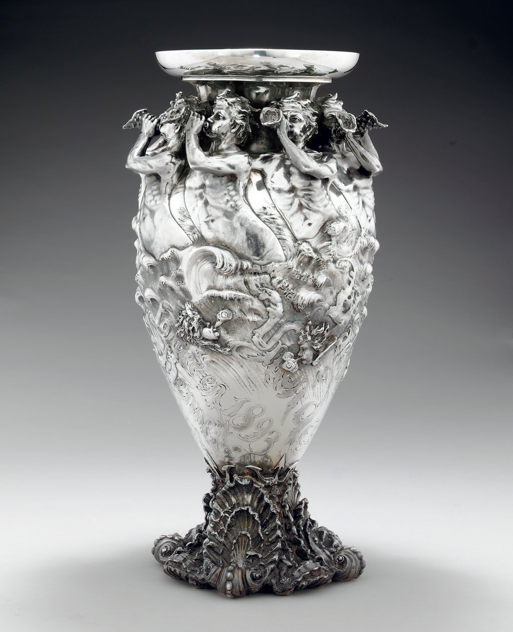 La Copa Ogden Goelet y James Gordon Bennett: un trofeo de yate de Studios Tiffany