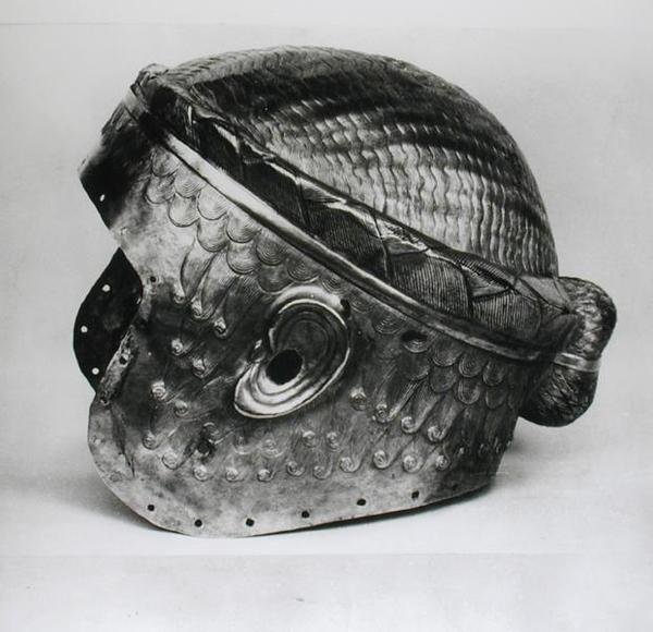 Casco de electro de Rey Mes-Kalem-Dug, c.2500-2400 a.C. de Sumerian