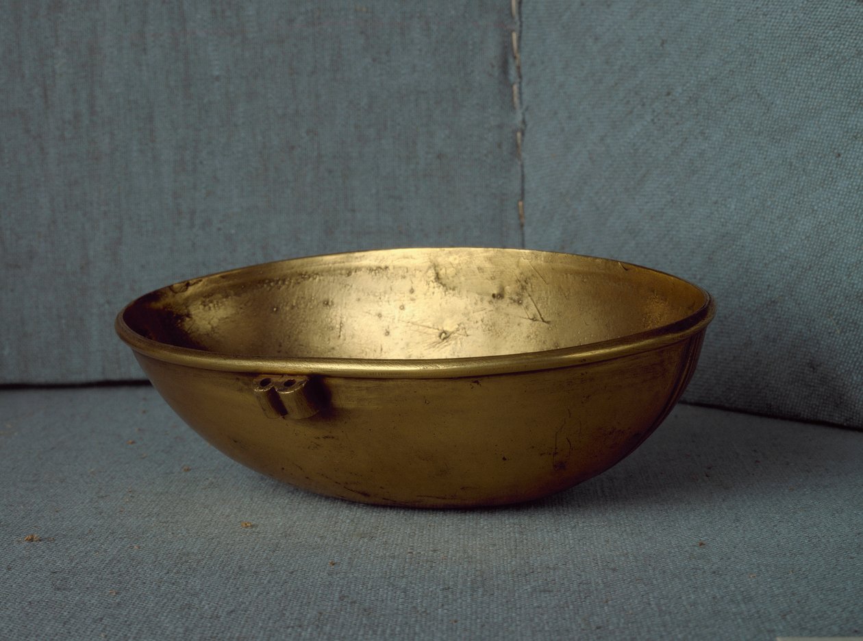 Civilización sumeria: copa ovalada de oro de Sumerian Sumerian