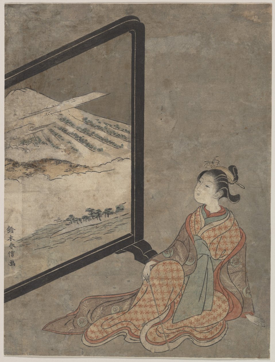 Joven con una pipa en la mano contemplando un paisaje pintado en un biombo de Suzuki Harunobu