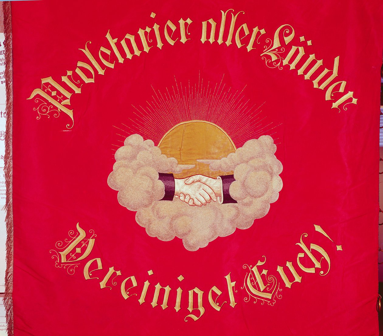 Proletarios de todos los países, uníos, pancarta sindicalista (textil bordado) de Swiss School