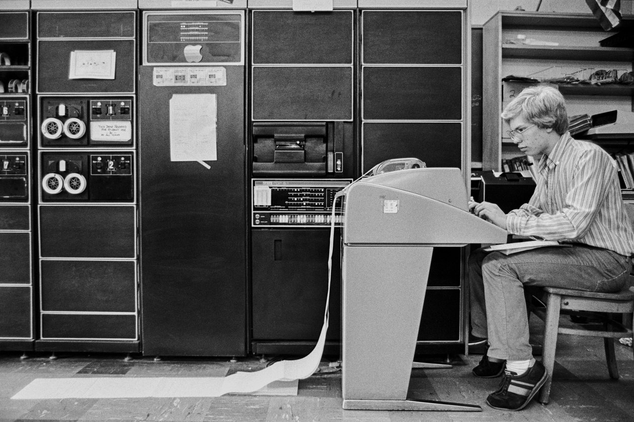 Programas educativos financiados por la Oficina de Evaluación Tecnológica, agencia federal... de Ted Spiegel