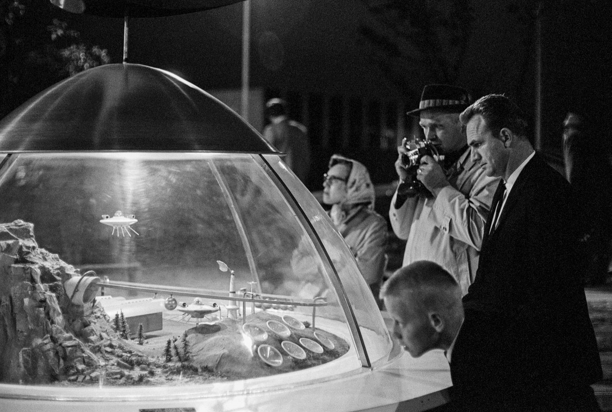 Maqueta de un futuro concepto de transporte en la Feria Mundial de Seattle de Ted Spiegel