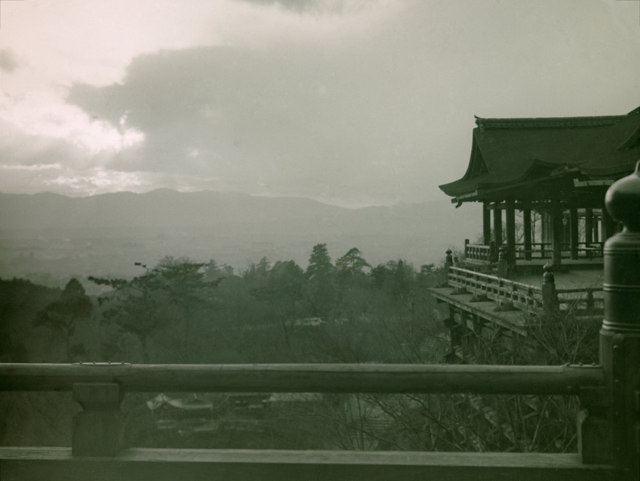 Templo Kiyomizu-dera en Kioto, hacia 1900 - 1915 (fotografía) de Teijiro Takagi