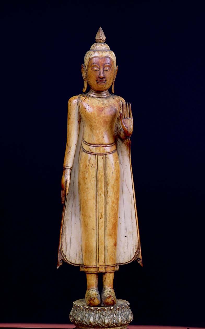 Buda de pie, estilo Ratanakosin de Thai School