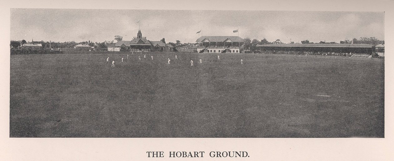 El campo de cricket de Hobart, Tasmania, Australia, 1912 de The Sydney Daily Telegraph