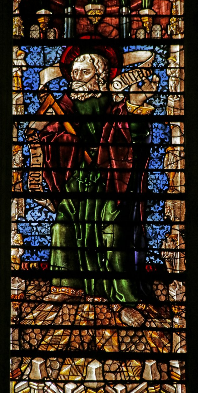 Ventana que representa al Apóstol San Tomás con pergamino del Credo (vidrieras) de Thiebaut de Lixheim