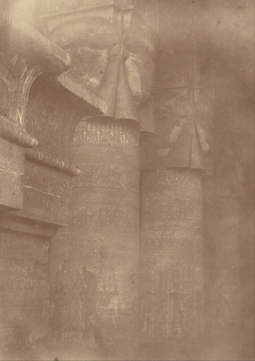 (Primer plano de los pilares y capiteles del Templo de Denderah) de Théodule Devéria