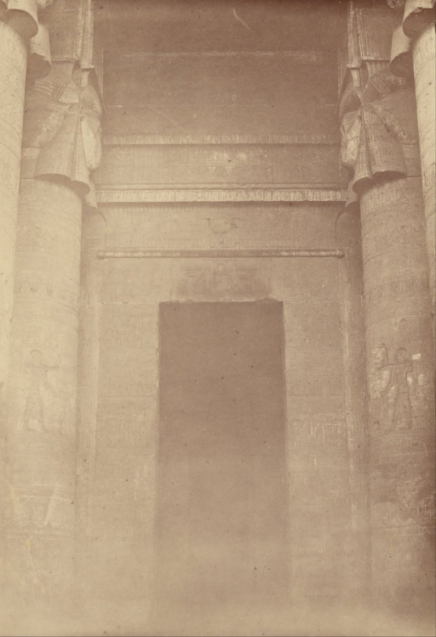 La entrada interior del Templo de Denderah de Théodule Devéria