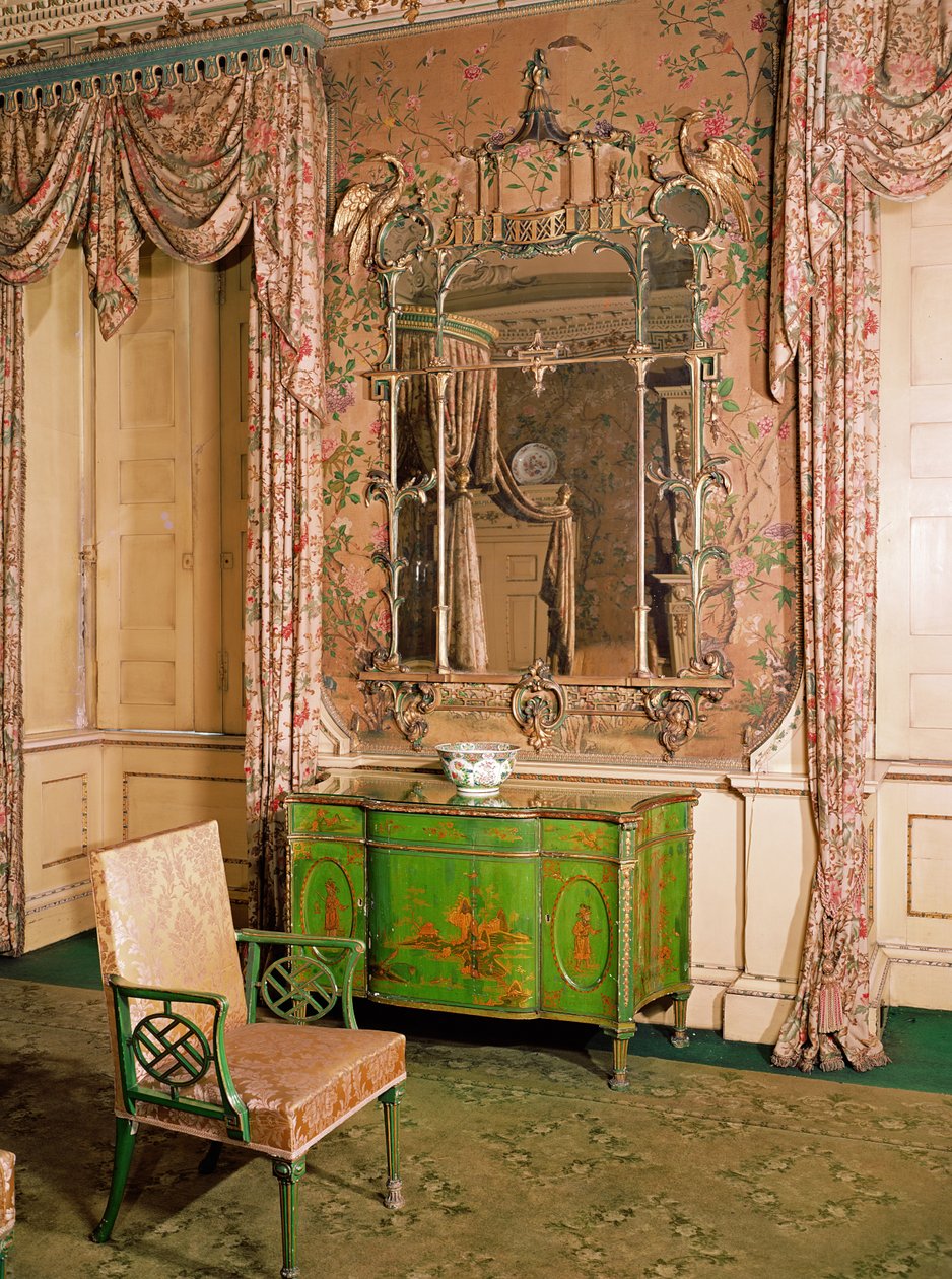 Cómoda y silla en la cámara de estado en Nostell Priory, Yorkshire de Thomas Chippendale