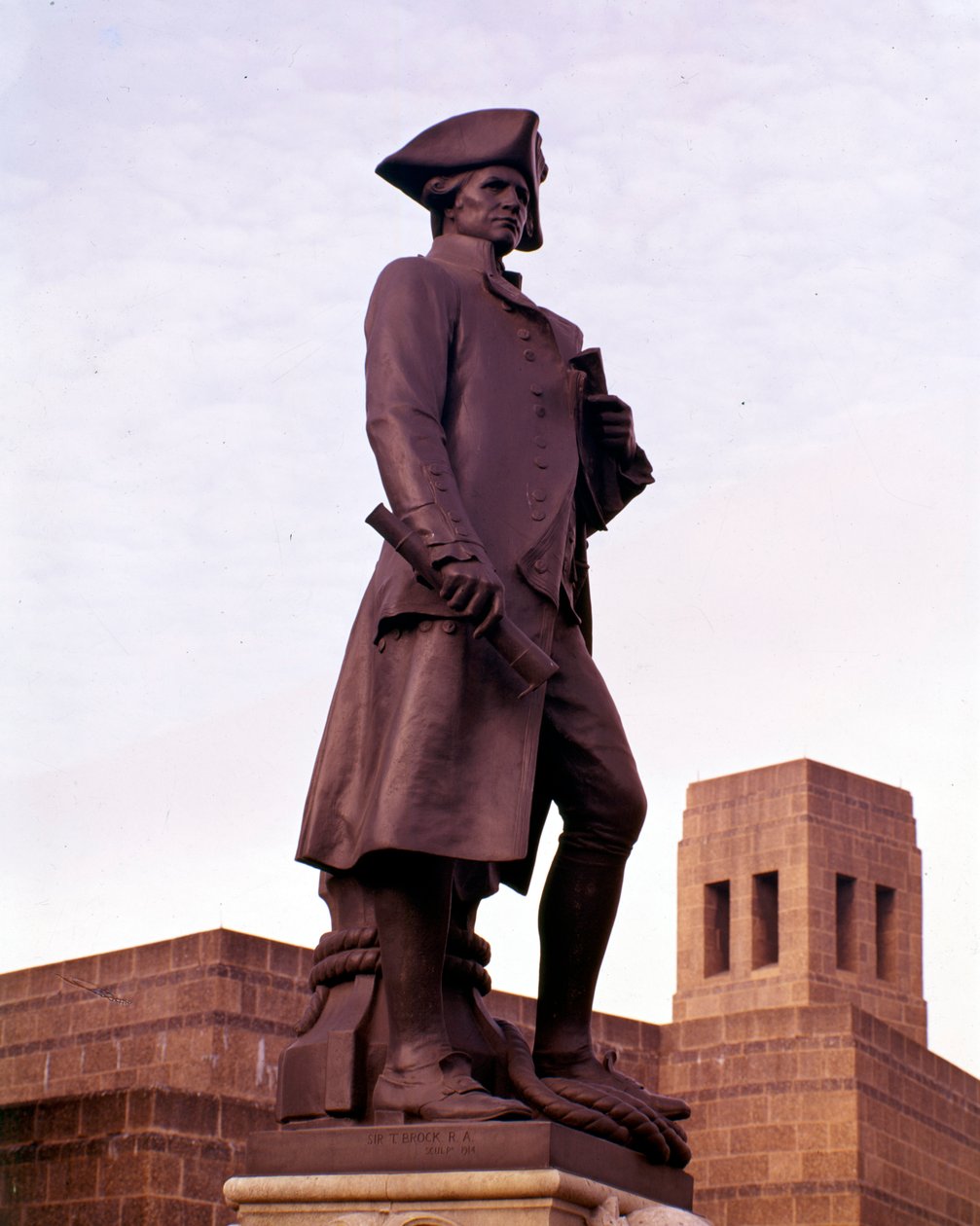 Estatua del Capitán James Cook de Thomas Brock