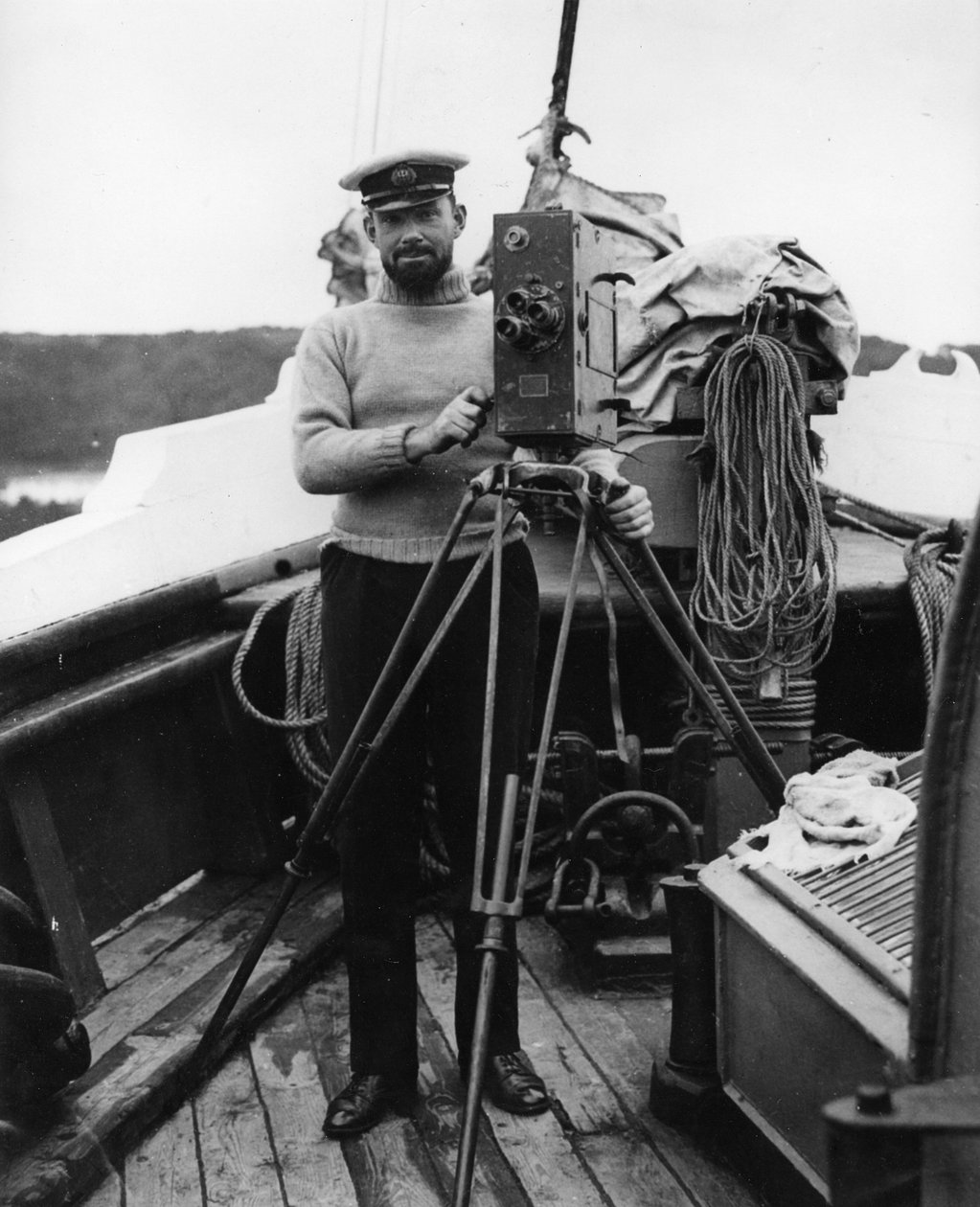 G. H. Wilkins a su regreso de la expedición en The Quest con Sir Ernest Shackleton, Plymouth, 16 de septiembre de 1922 de Thomas E. and Horace Grant Grant