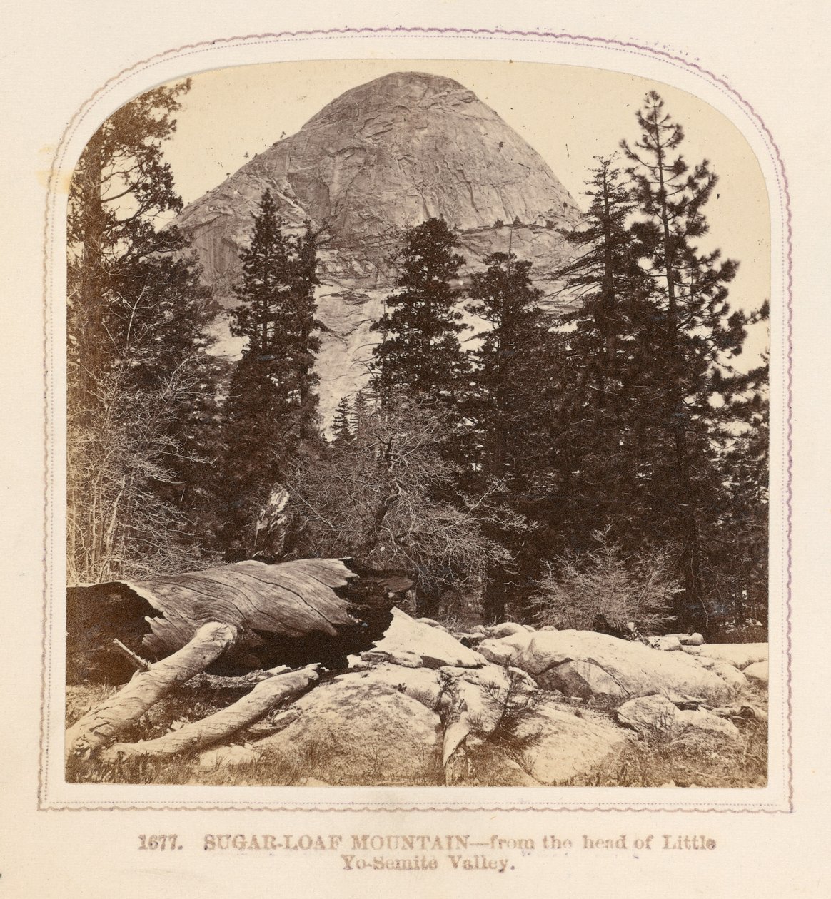 Sugar-Loaf Mountain - desde la cabecera de Little Yo-Semite Valley de Thomas Houseworth