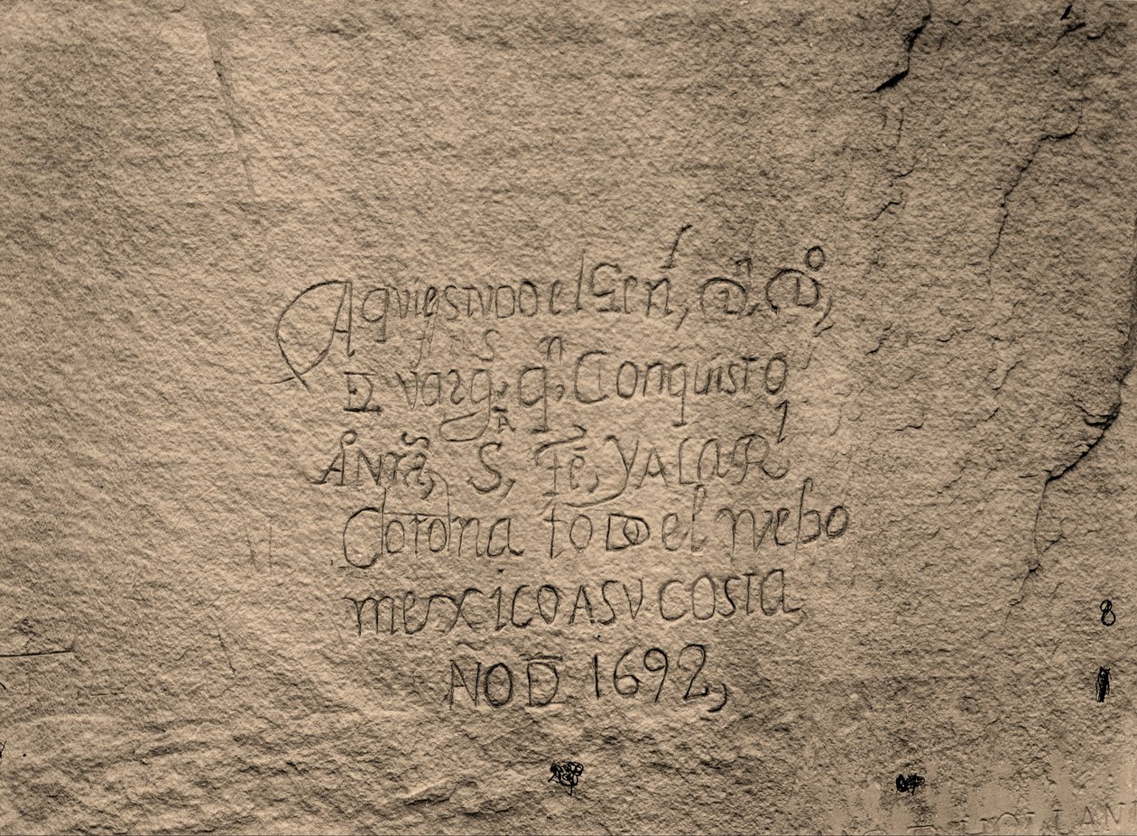 Registro histórico español de la conquista; Lado sur de Inscription Rock, N. M. de Timothy H. OSullivan