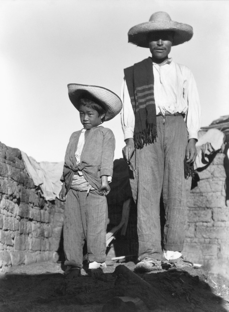 Campesino y Hijo, Estado de Veracruz, México, 1927 de Tina Modotti