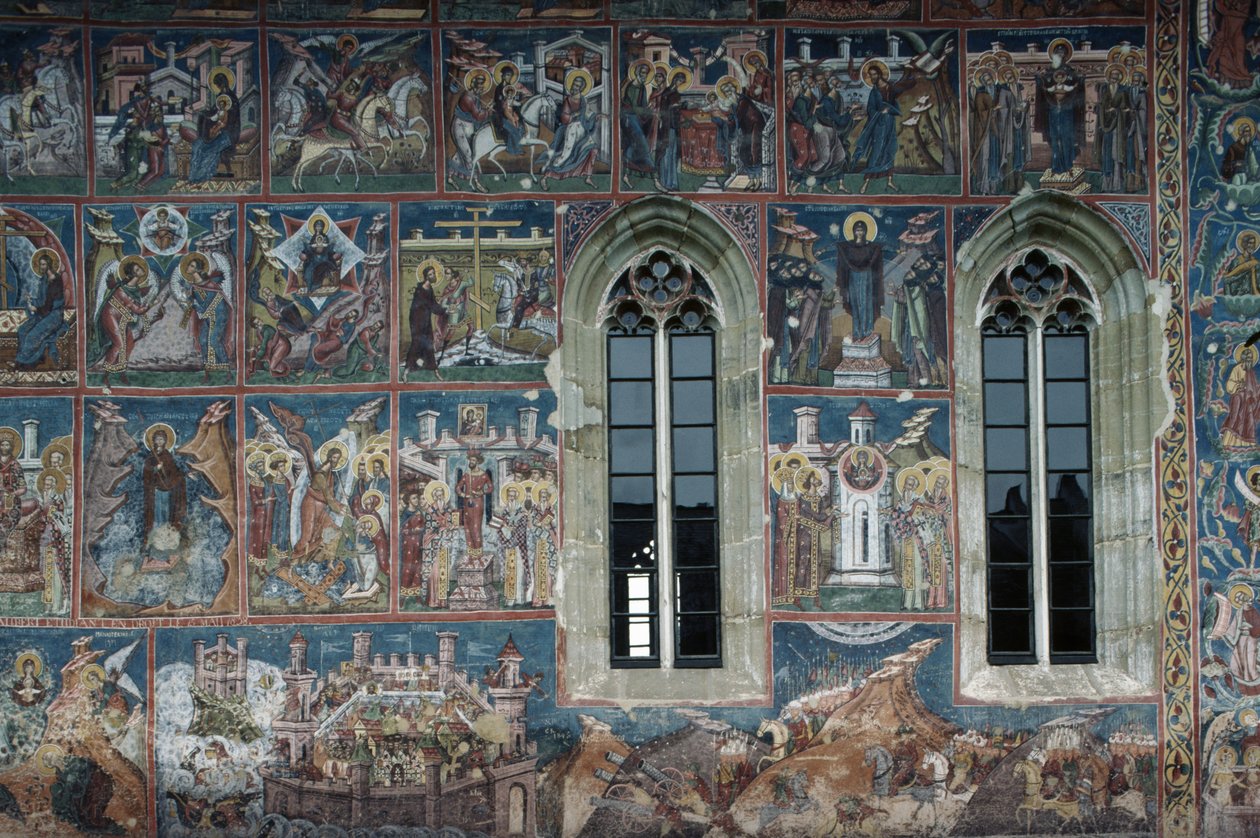 Figuras de santos, fresco en las paredes exteriores del monasterio de Moldovita de Toma de la Suceava