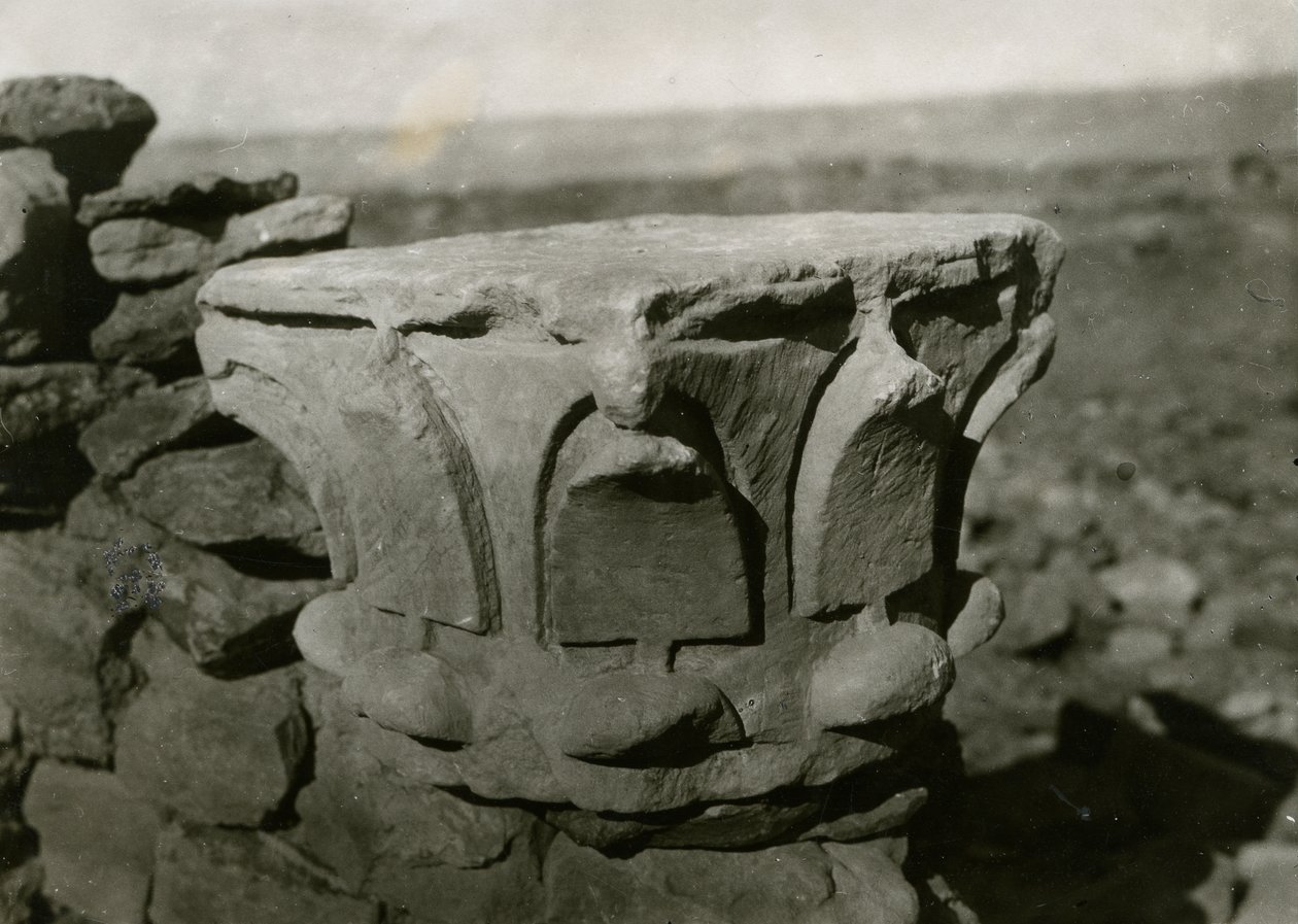 Capitel en la tumba de Seih 