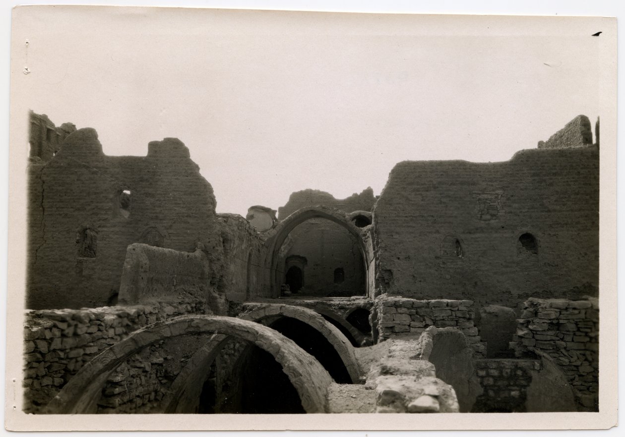 Gran torre del homenaje (qasr) del monasterio de San Simeón, Asuán, Egipto, fotografía de Ugo Monneret de Villard. de Ugo Monneret de Villard