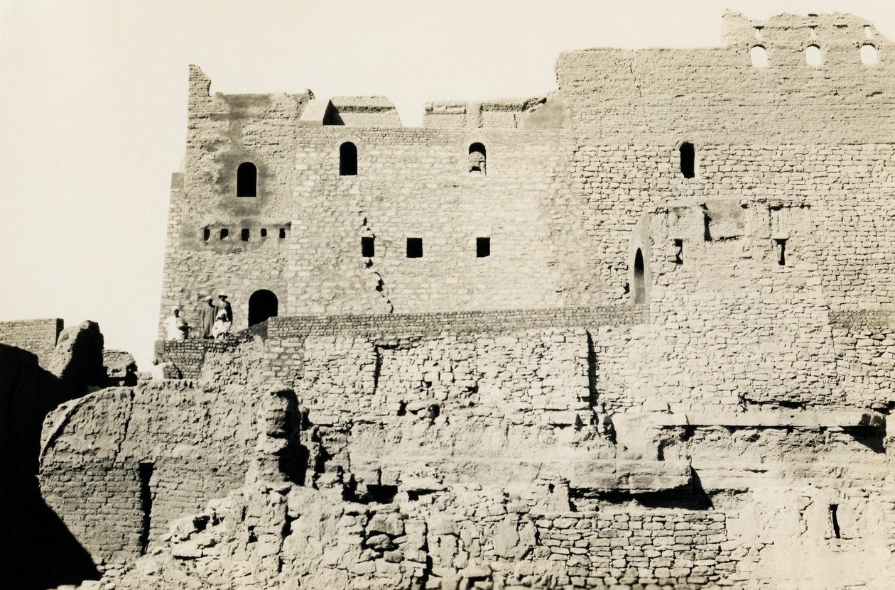 Monasterio de San Simeón tras su restauración, Asuán, Egipto, fotografía de Ugo Monneret de Villard de Ugo Monneret de Villard