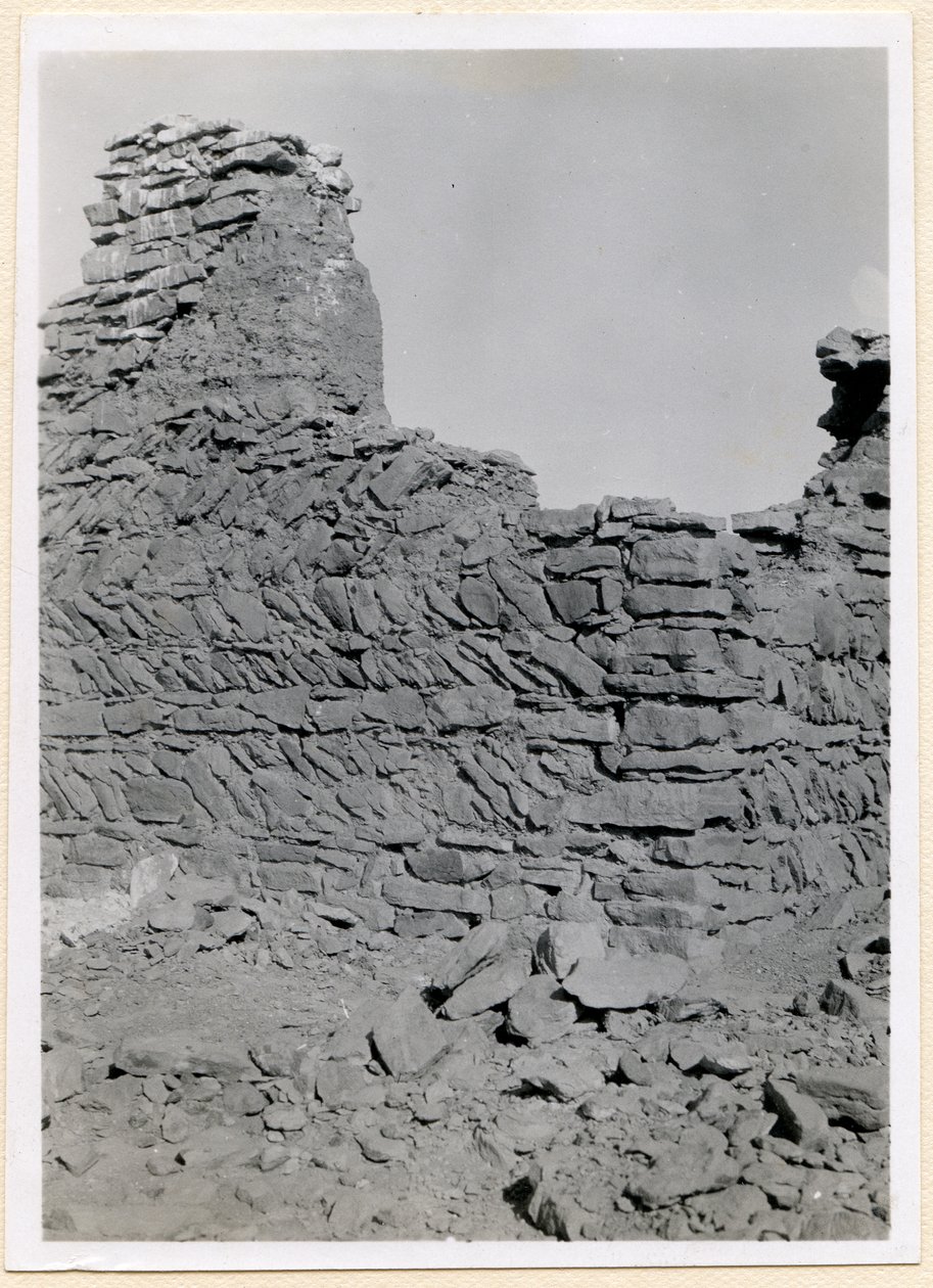 Ruinas de la iglesia meridional, detalle de la mampostería, Sabagura, Egipto, fotografía de Ugo Monneret de Villard. de Ugo Monneret de Villard