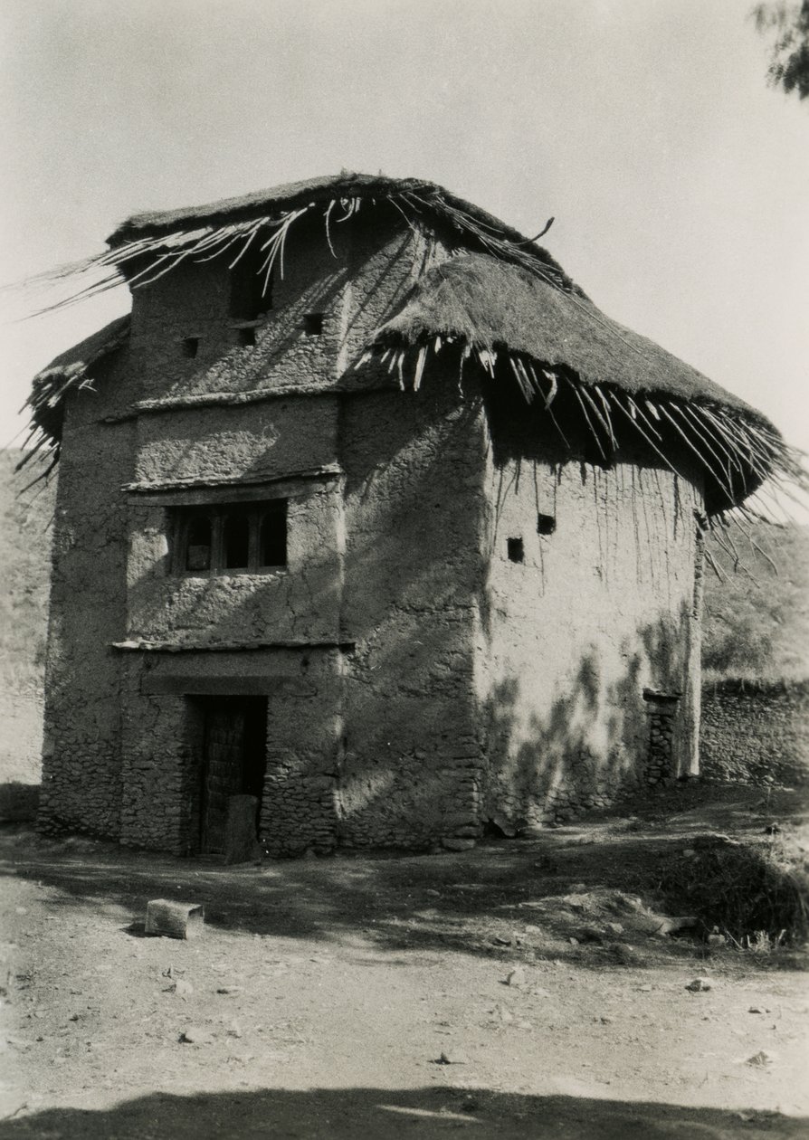 Choza cuadrada con tejado de paja, Axum, Etiopía, fotografía de Ugo Monneret de Villard de Ugo Monneret de Villard
