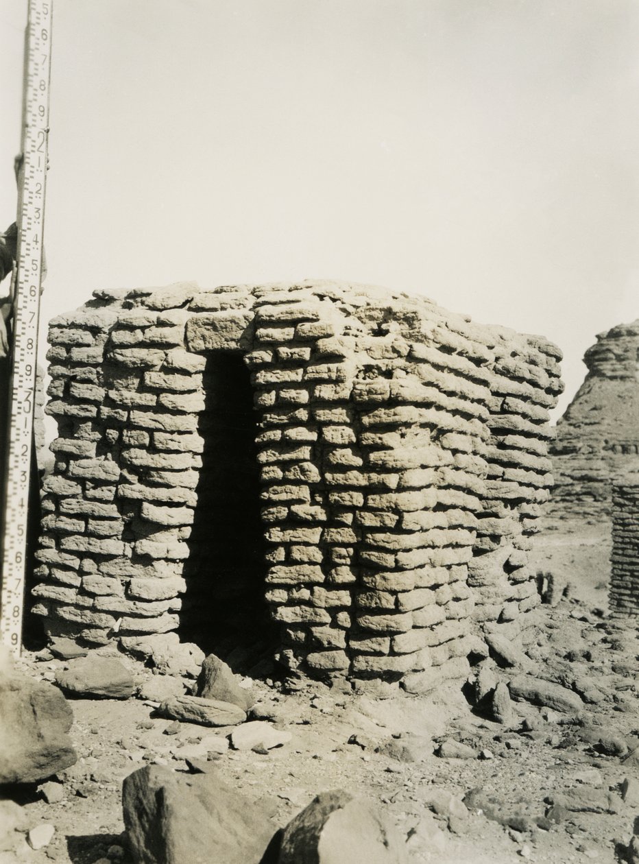 Tumba en la necrópolis norte, Qasr Ibrim, Egipto, fotografía de Ugo Monneret de Villard de Ugo Monneret de Villard
