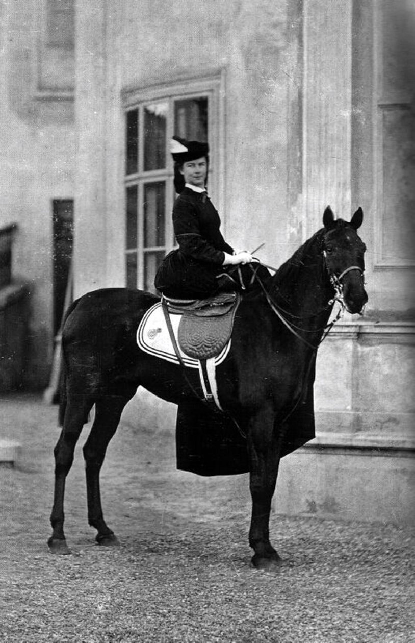 La Emperatriz de Austria Isabel Amalia Eugenia de Wittelsbach, llamada Sissi, en 1896 en Biarritz de Unbekannt Unbekannt