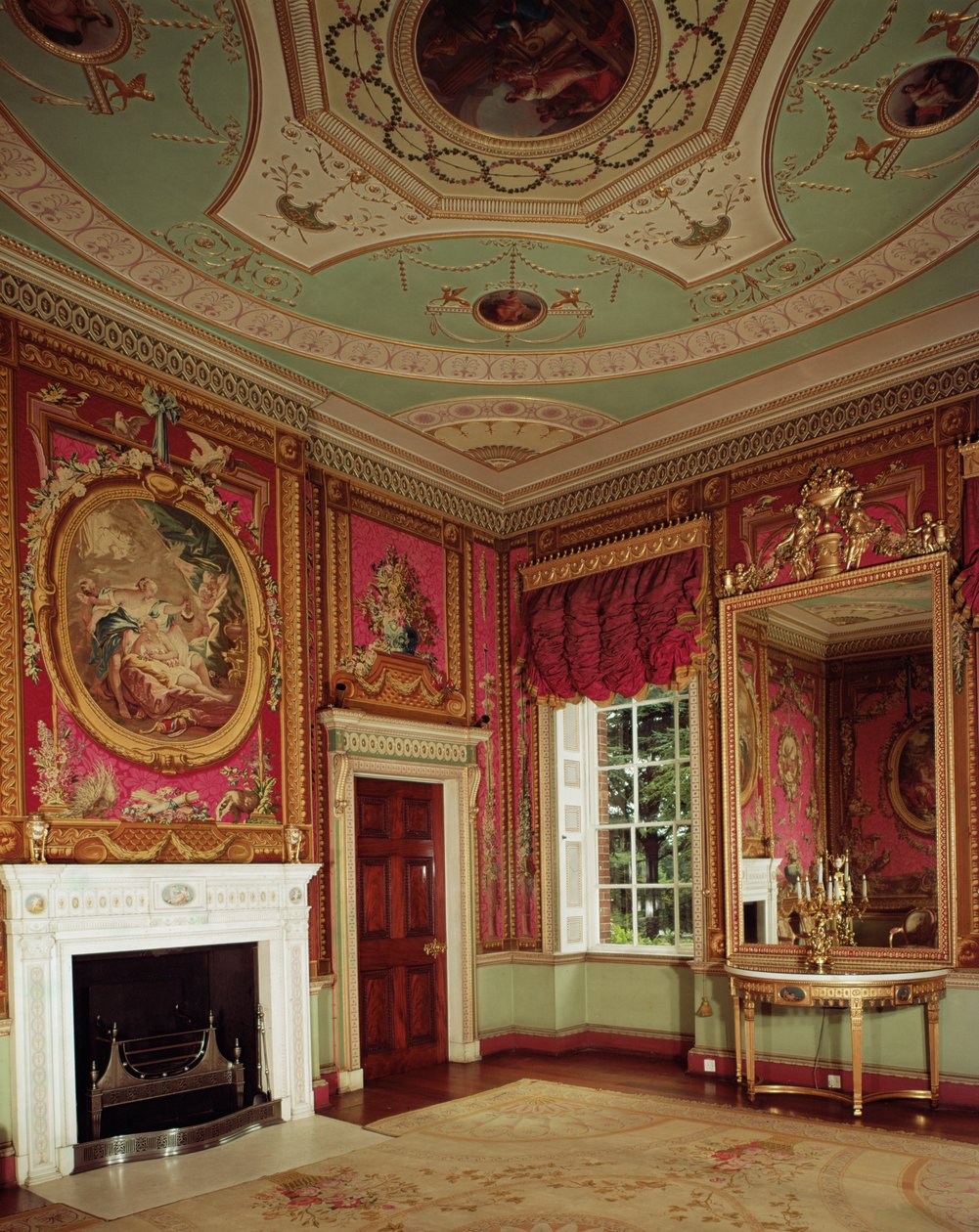 Mesa auxiliar, espejo de pared y chimenea de Adam en la Sala de Tapices en Osterley Park, c.1763 de Unbekannt Unbekannt