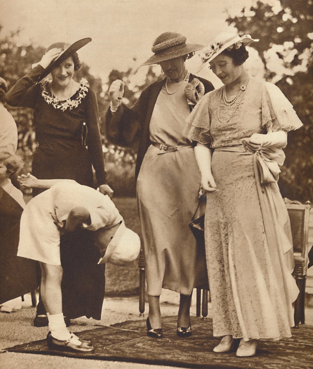 ¡Y se olvidó su sombrero!, c1930s, 1937 de Unbekannt