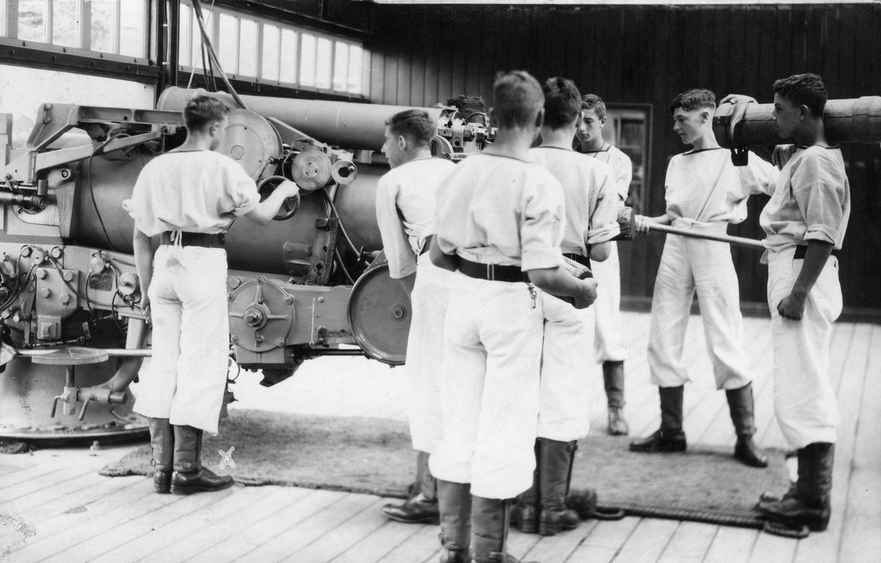 Ejercicio de cañón de 6 pulgadas, establecimiento de entrenamiento de la Marina Real, Shotley, Suffolk, 1936 de Unbekannt