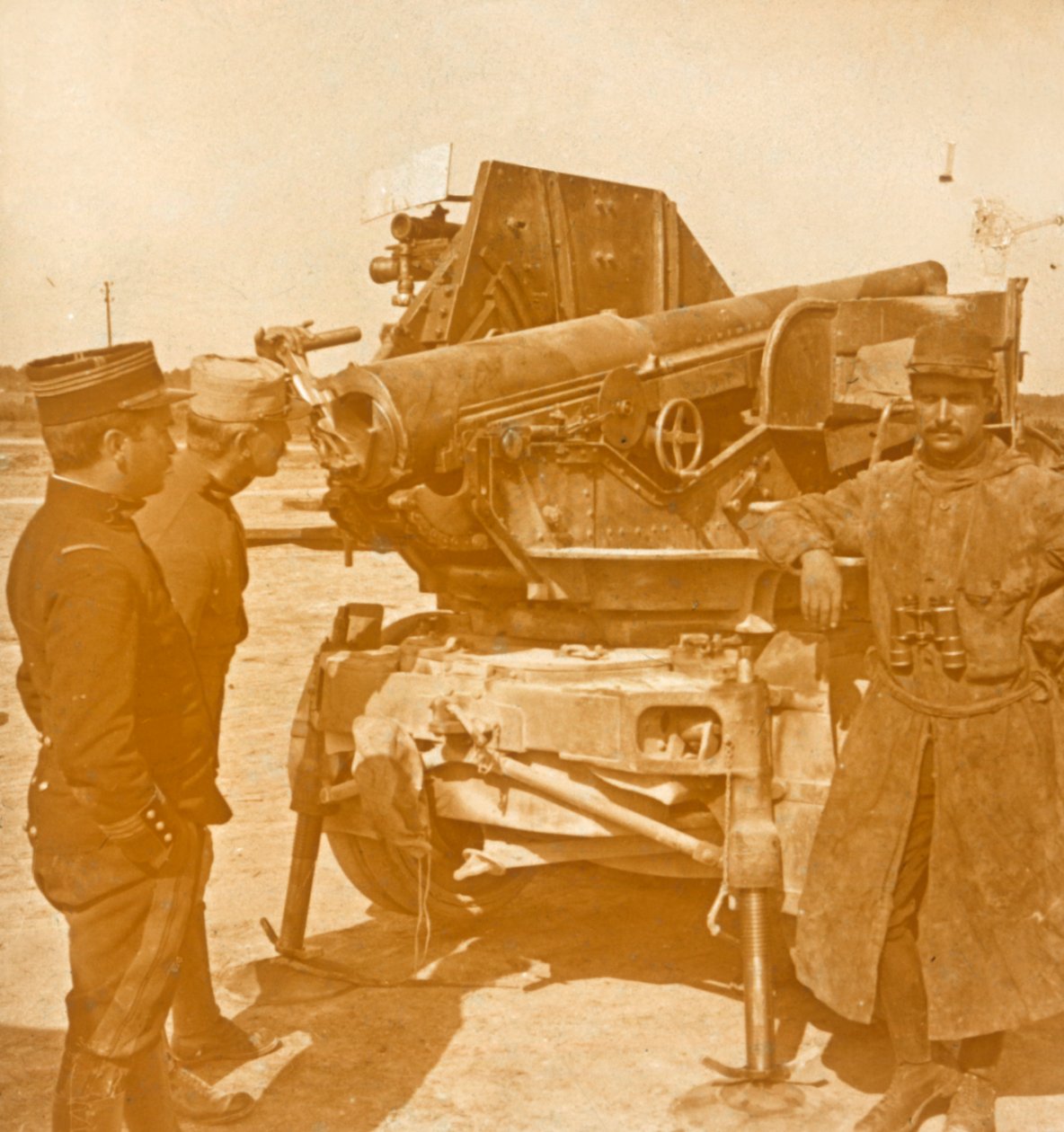Cañón antiaéreo automático de 75, c1914-c1918 de Unbekannt