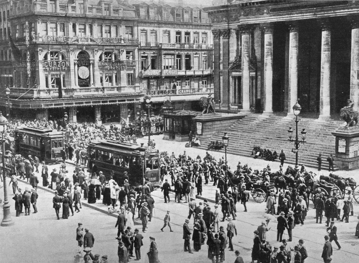Vista de la Bolsa durante el paso de las tropas alemanas, 1914 de Unbekannt