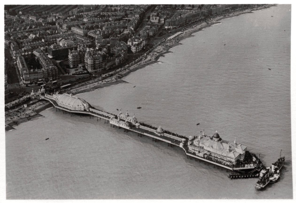 Vista aérea de Eastbourne, Sussex, desde un Zeppelin, 1931 1933 de Unbekannt
