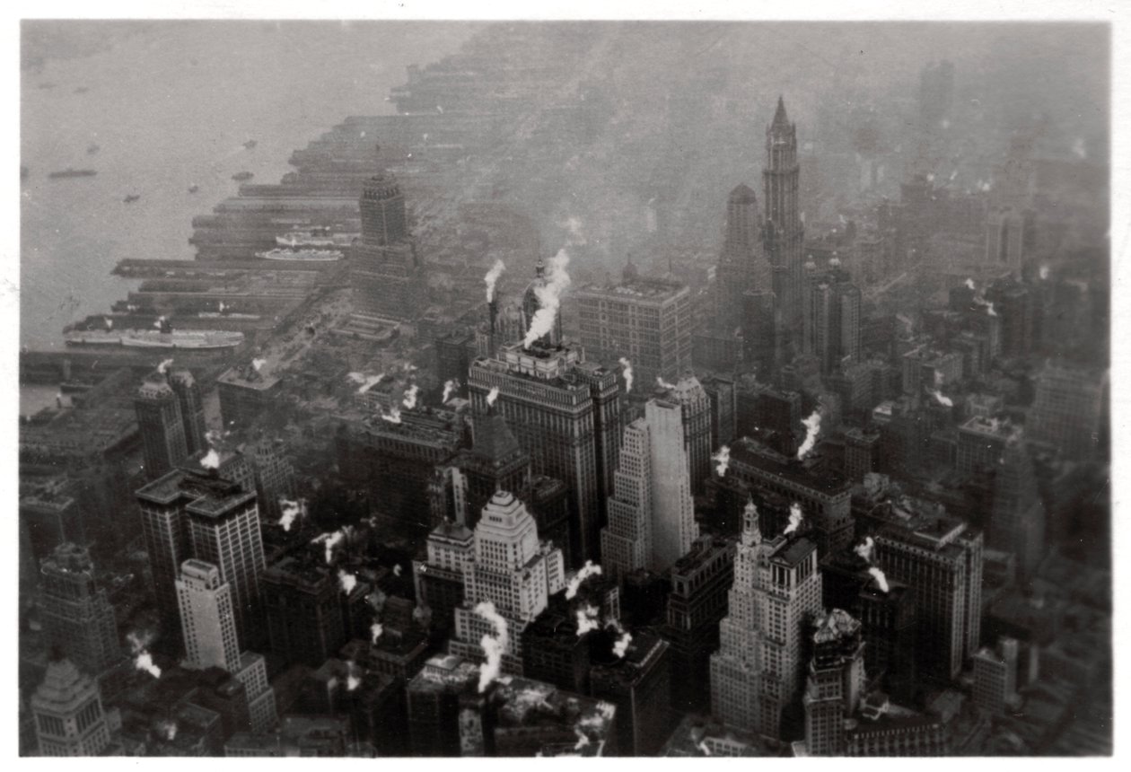 Vista aérea de Manhattan, Ciudad de Nueva York, EE.UU., desde un Zeppelin, 1928-1933 de Unbekannt