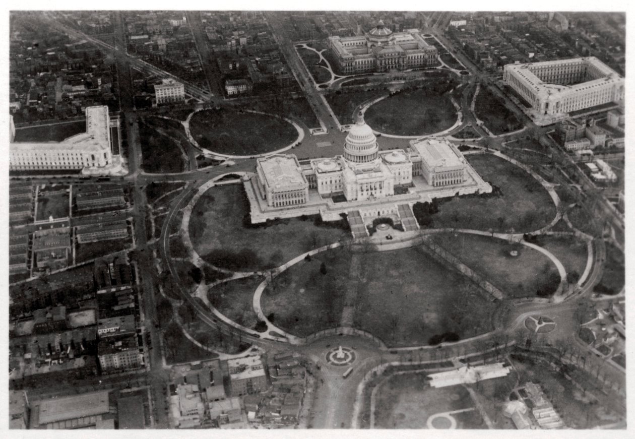 Vista aérea del Capitolio, Washington DC, EE.UU., desde un Zeppelin, 1928 1933 de Unbekannt
