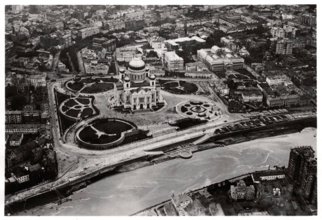 Vista aérea de la Catedral de Cristo Salvador, Moscú, URSS, desde un zepelín, 1930-1933 de Unbekannt