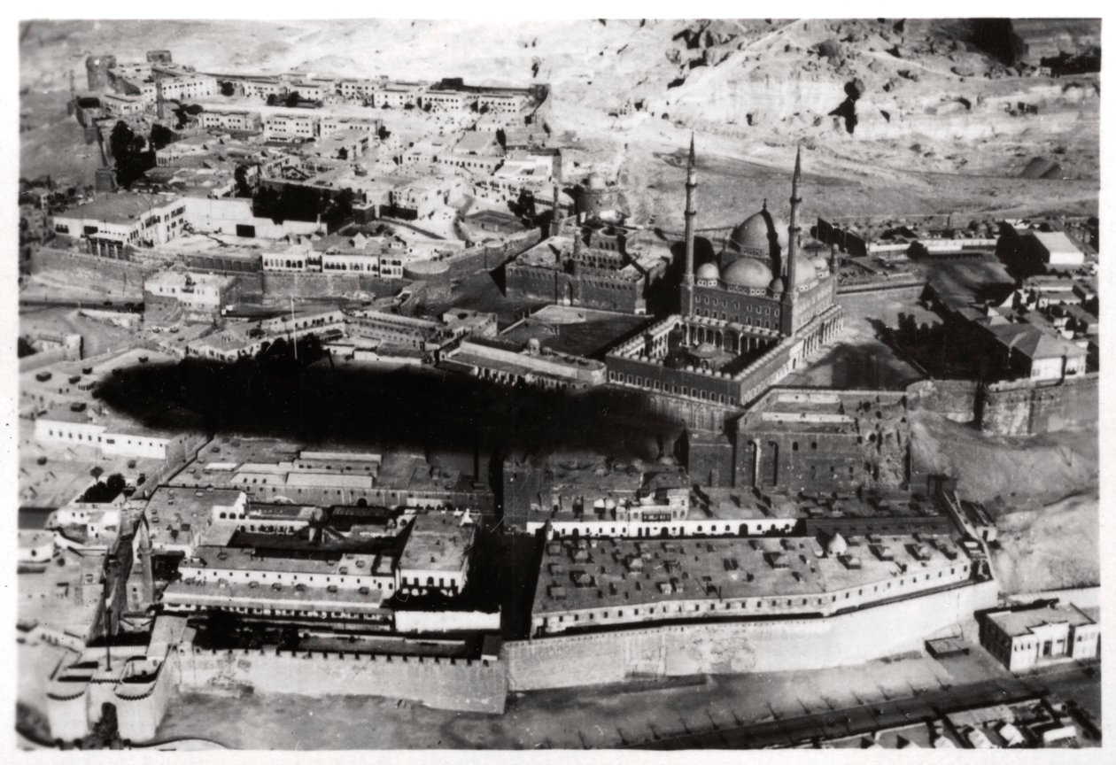 Vista aérea de la Mezquita de Muhammad Ali Pasha, El Cairo, Egipto, desde un Zeppelin, 1931 de Unbekannt