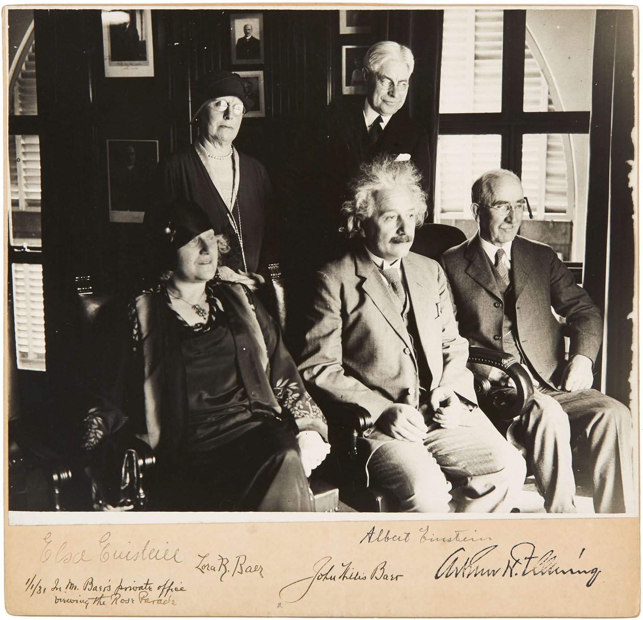 Albert y Elsa Einstein, John y Lora Baer y Arthur H. Fleming, Pasadena, 1 de enero de 1931 de Unbekannt