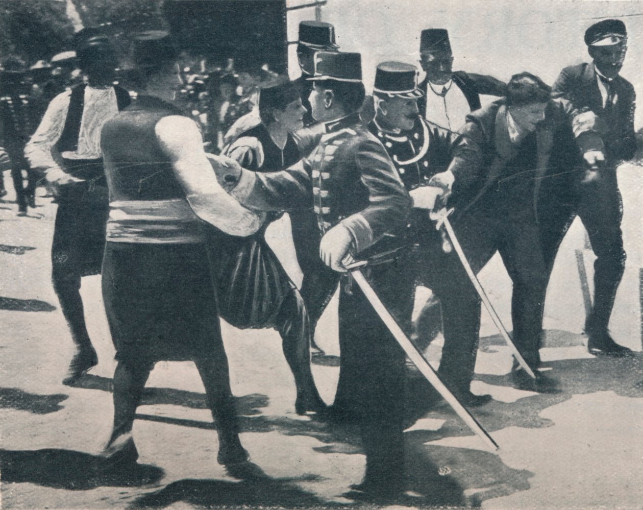 Arresto de Gavrilo Princip, asesino del archiduque Francisco Fernando, 1914 de Unbekannt
