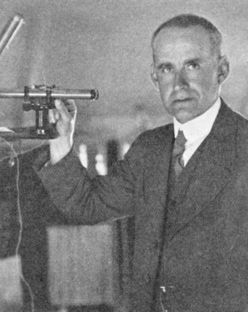 Arthur Stanley Eddington 1882-1944, astrónomo, físico y matemático británico, c1930-c1944 de Unbekannt