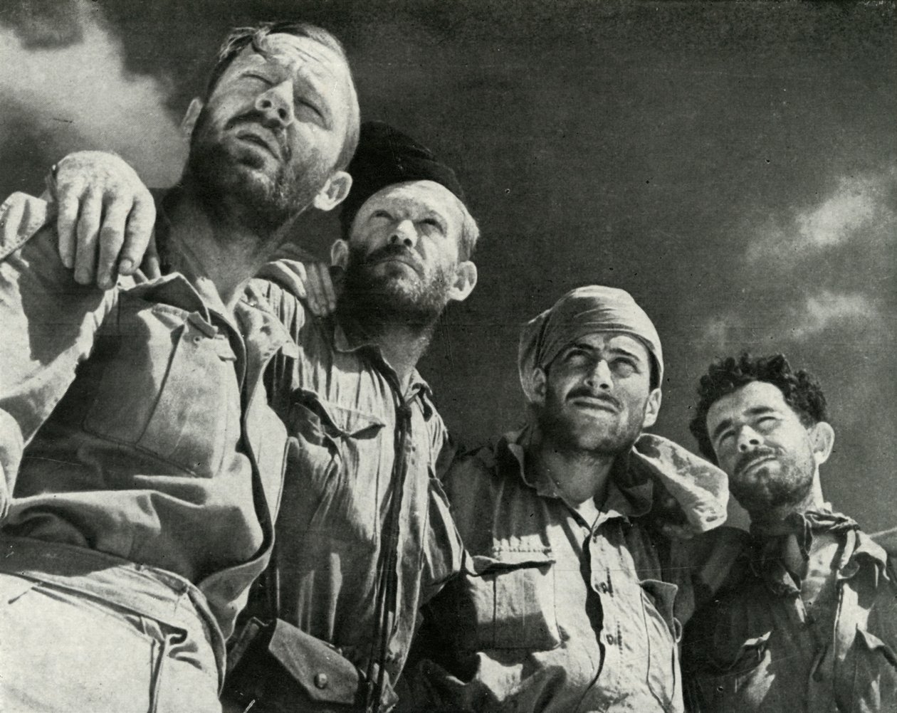Cuando los alemanes atacaron en Alamein, estos cuatro hombres entraron en las líneas británicas de Unbekannt