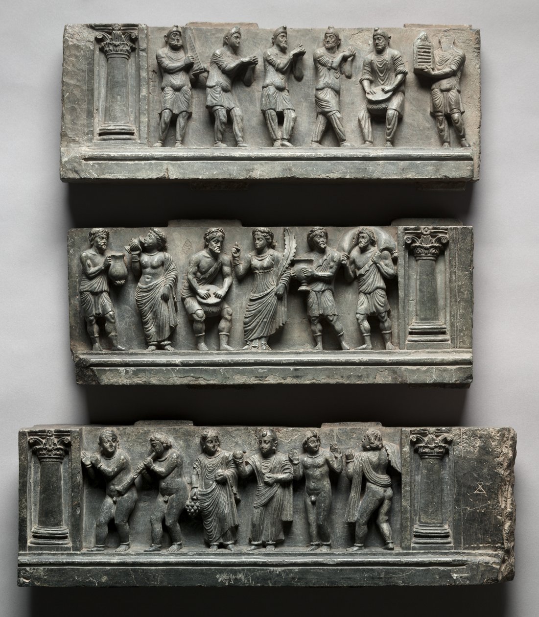 Relieve Bacanal, 1-100 de Unbekannt