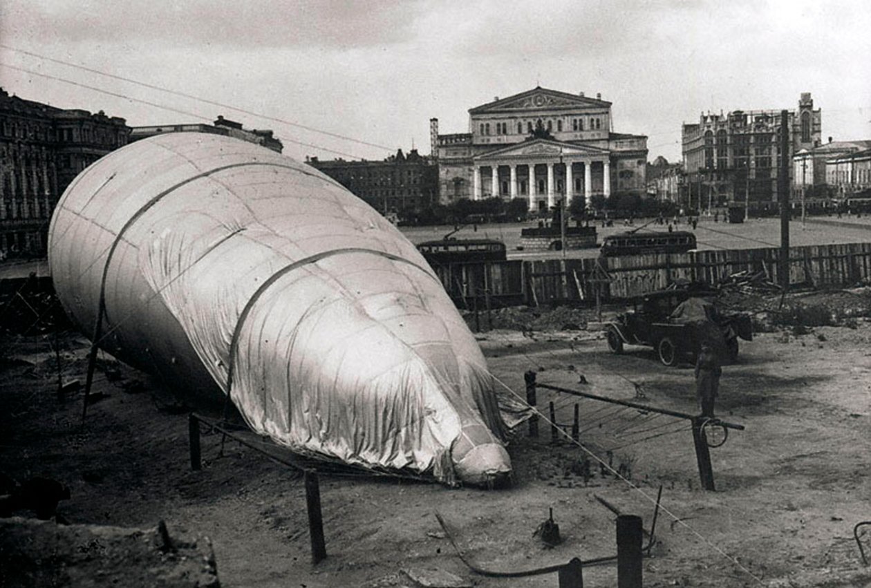 Globo de barrera en el Teatro Bolshoi, Moscú, URSS, 1942 de Unbekannt