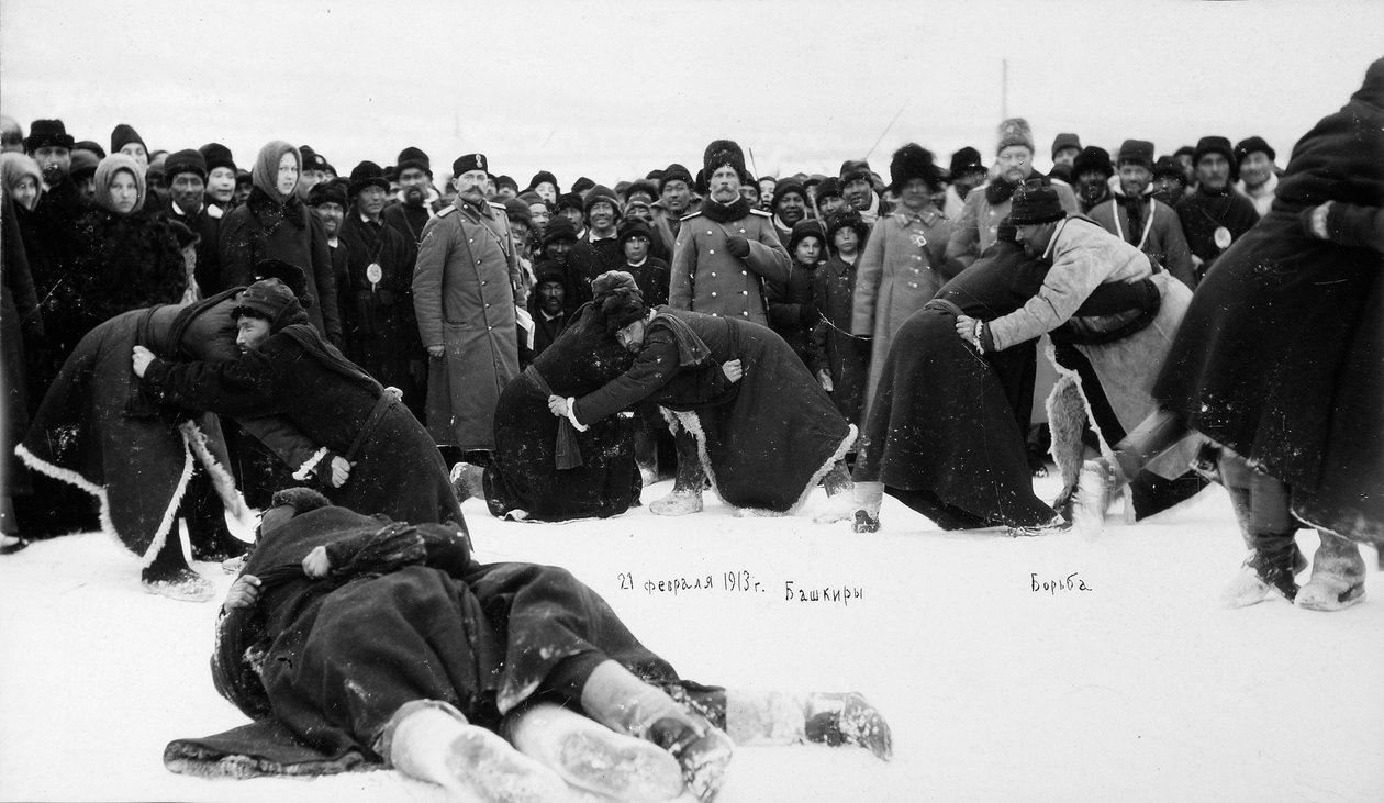 Lucha kuresh de los bashkires, Rusia, 1913 de Unbekannt