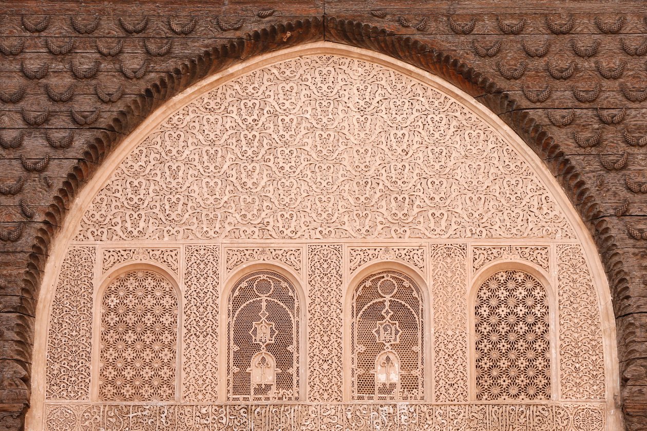 Ben Youssef Medersa es la Medersa más grande de Marruecos, originalmente una escuela religiosa fundada bajo Abou el Hassan, Marrakech, Marruecos de Unbekannt